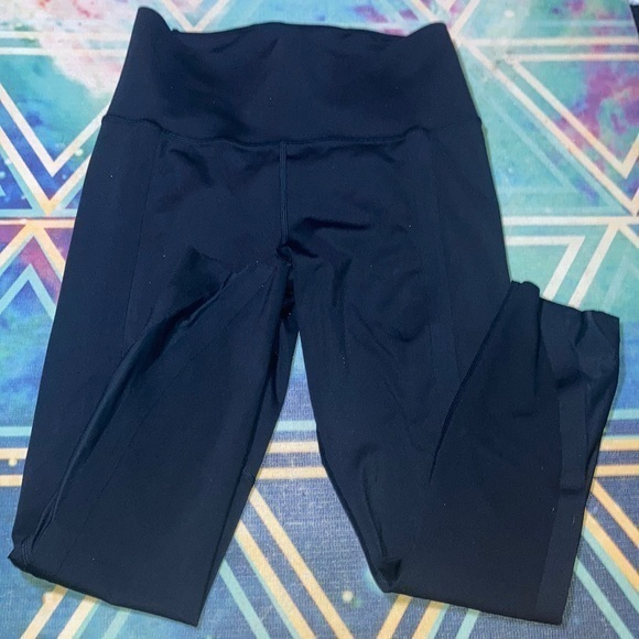 Athleta Pants - Athleta High Gear 7/8 Tight-Black